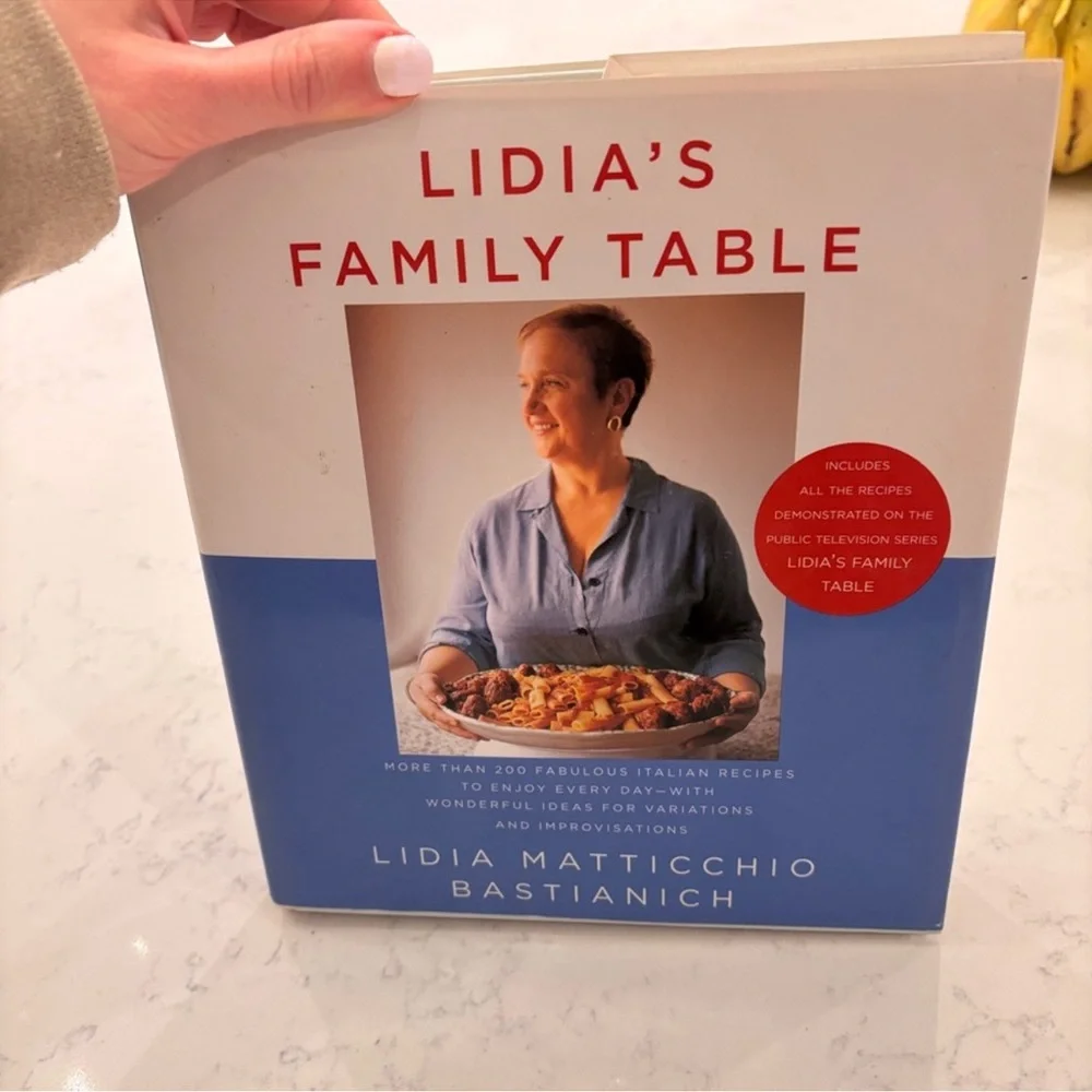 Lidia's Family Table Hardcover Italian Cookbook Taste of Italy Like New PBS